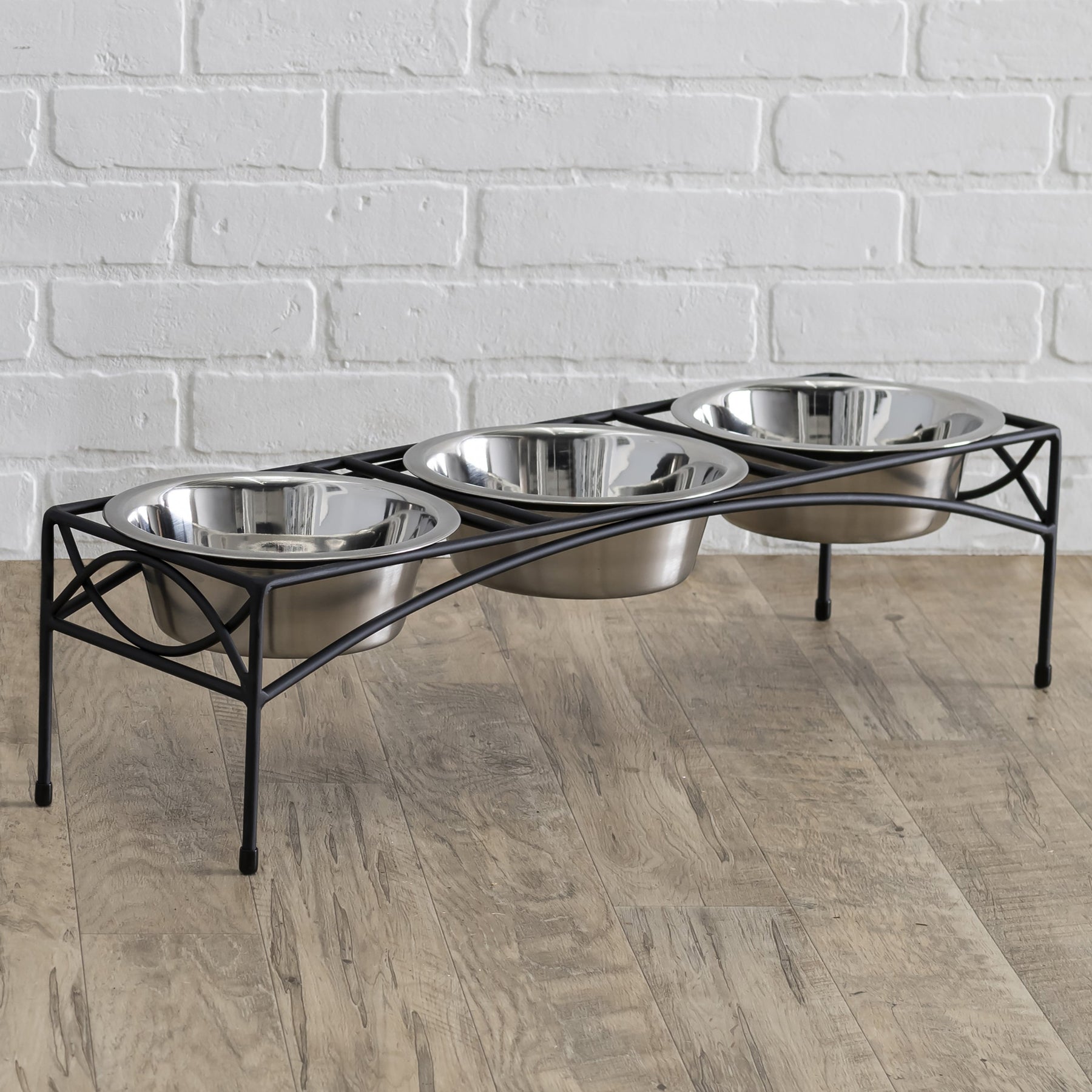 An application scenario or product detail of 3 bowl dog feeding station - Image 12