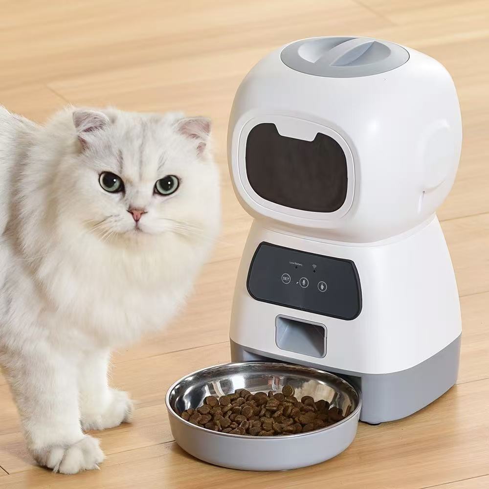 An application scenario or product detail of animal automatic feeder - Image 12
