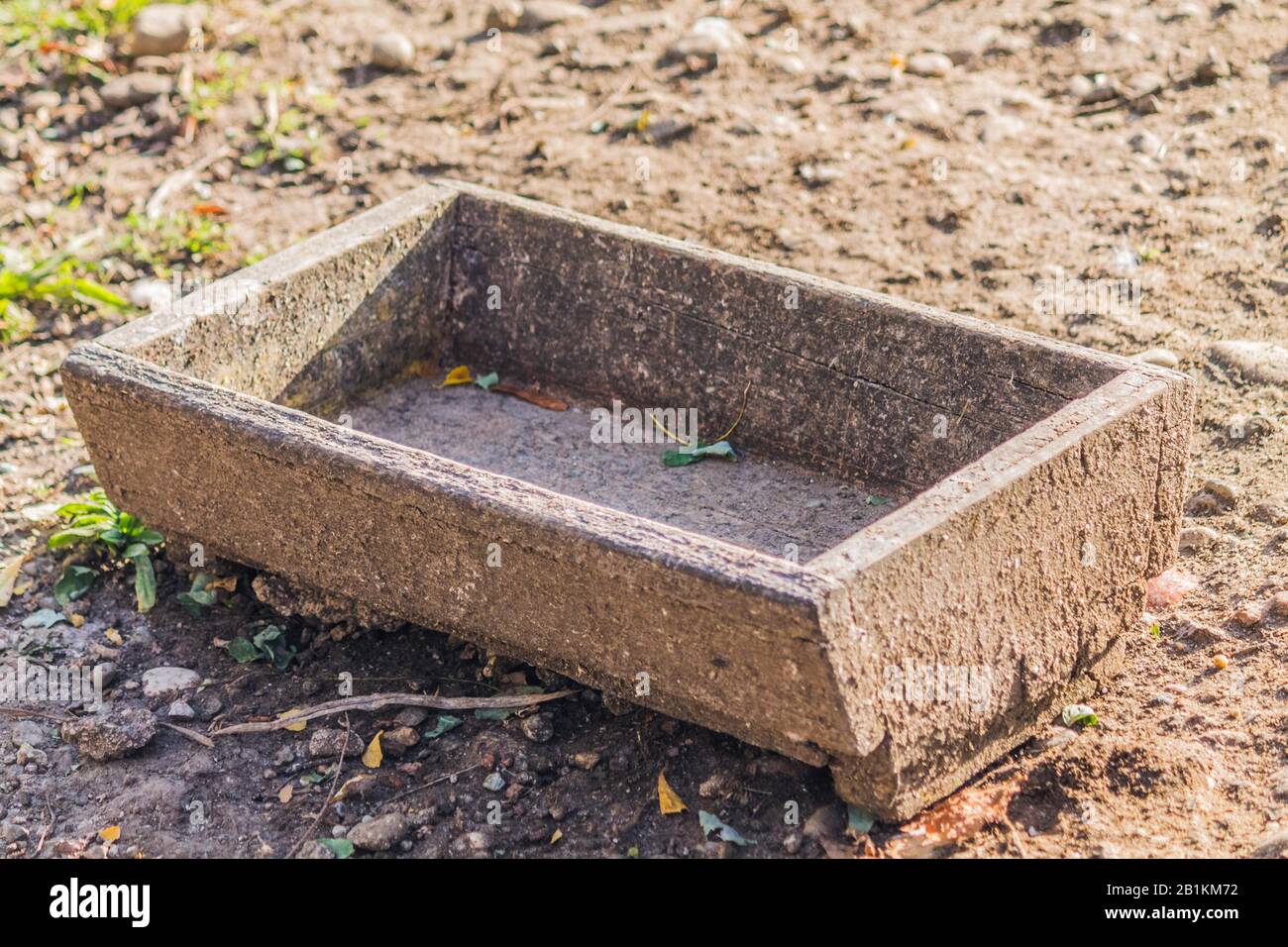 An application scenario or product detail of animal water feeders - Image 13