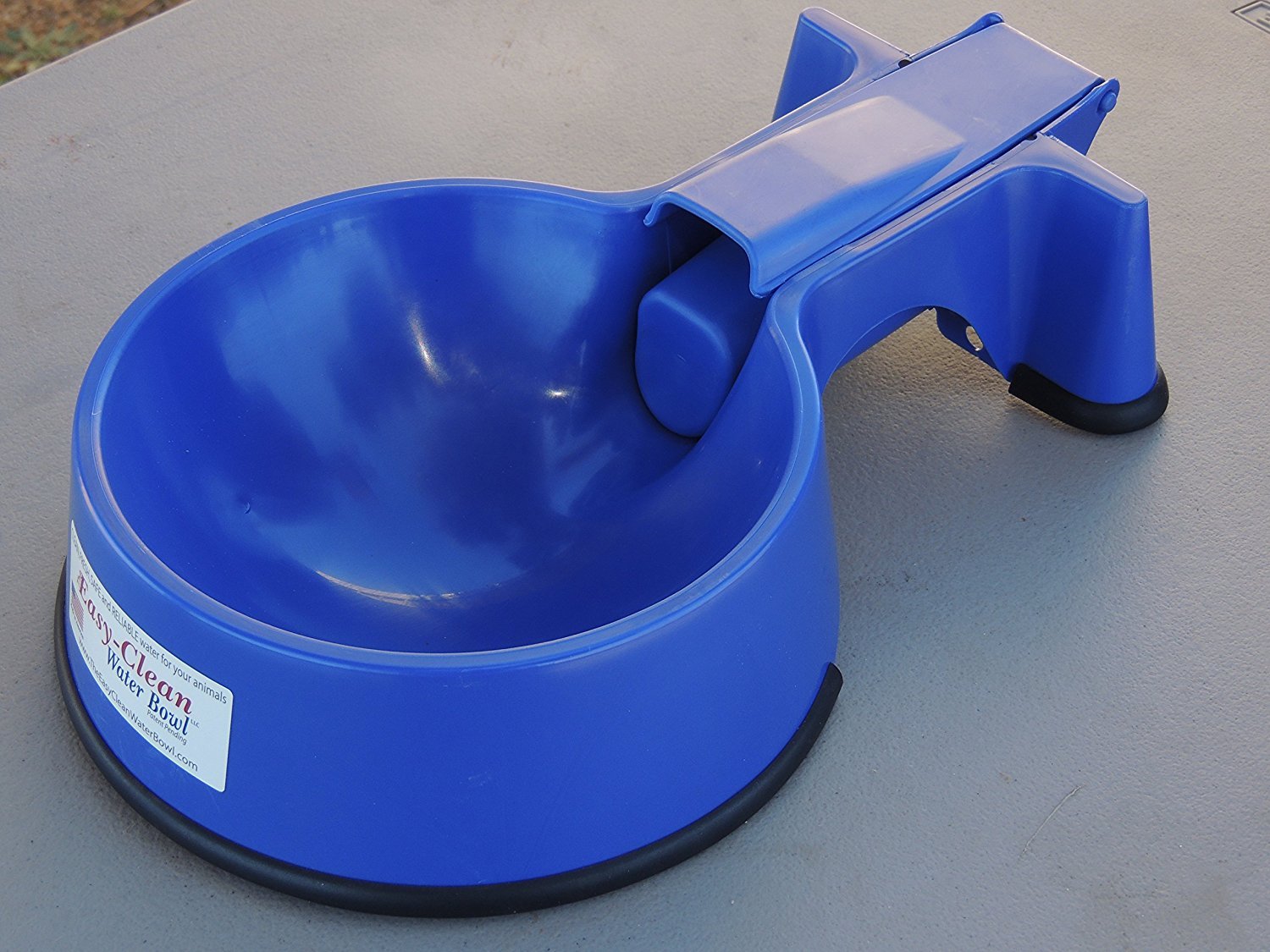An application scenario or product detail of auto refilling dog water bowl - Image 11