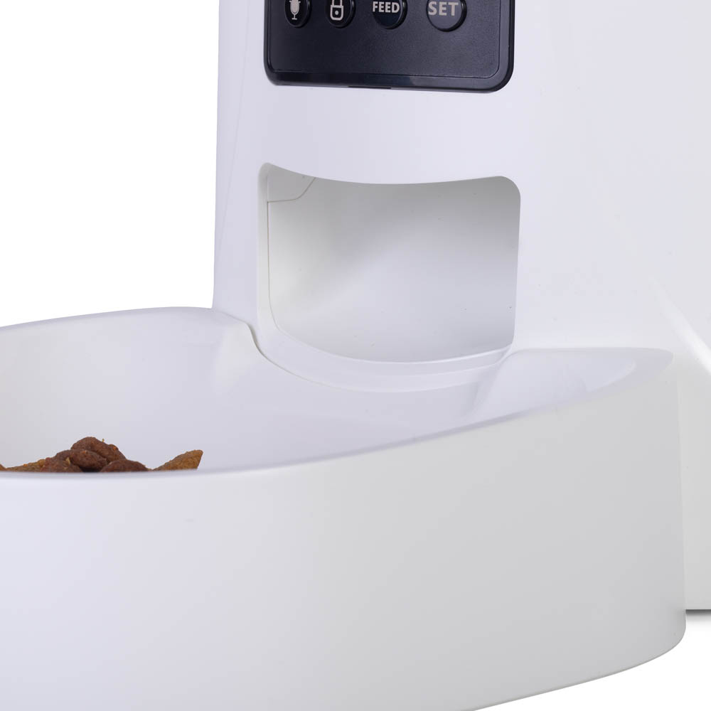 An application scenario or product detail of automatic canned food feeder - Image 24