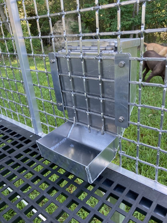 An application scenario or product detail of automatic dog feeders for outside - Image 12