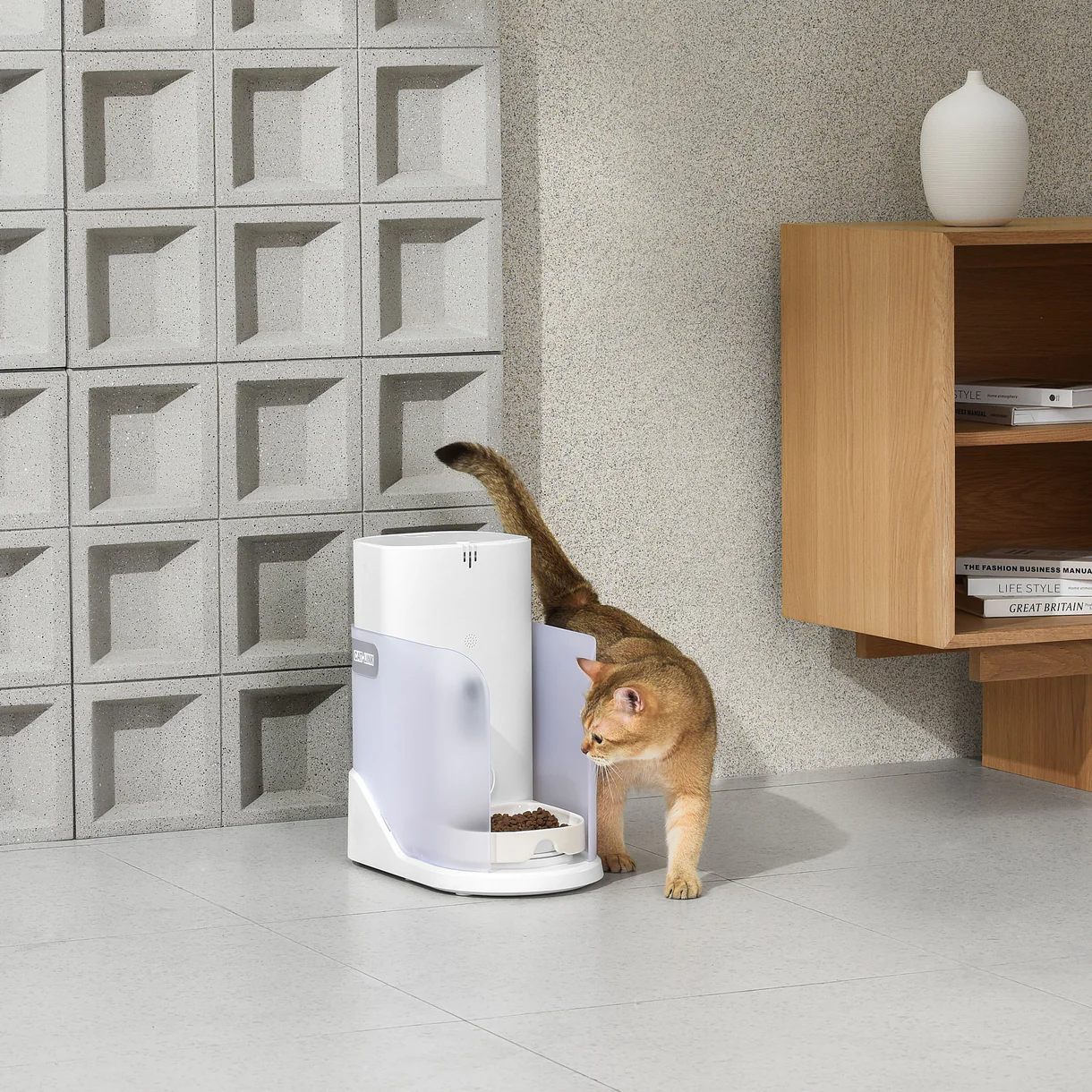 An application scenario or product detail of automatic multi cat feeder - Image 19
