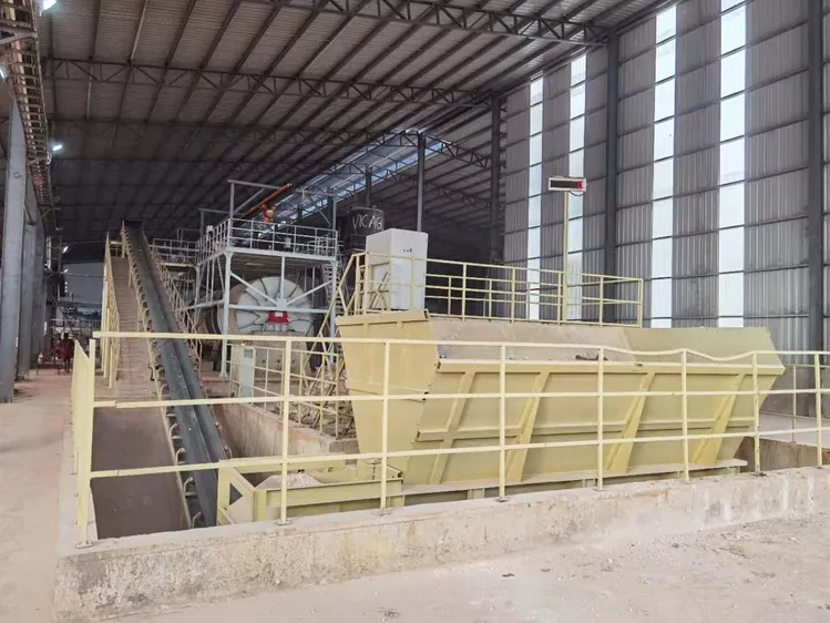 An application scenario or product detail of automatic raw food feeder - Image 17