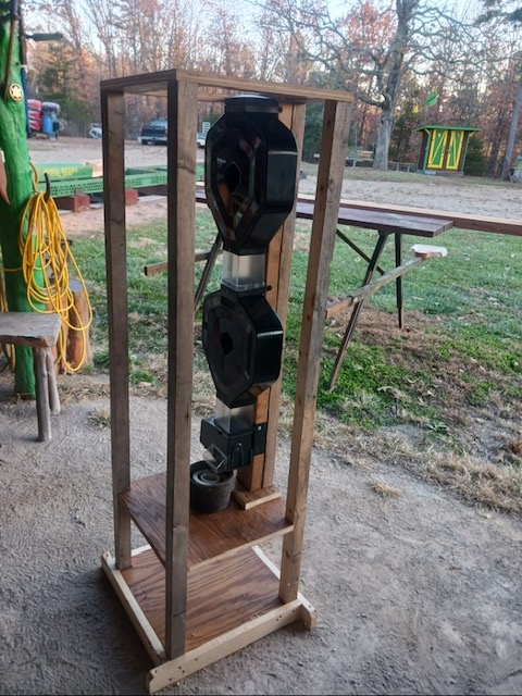 An application scenario or product detail of best outdoor cat feeder - Image 21