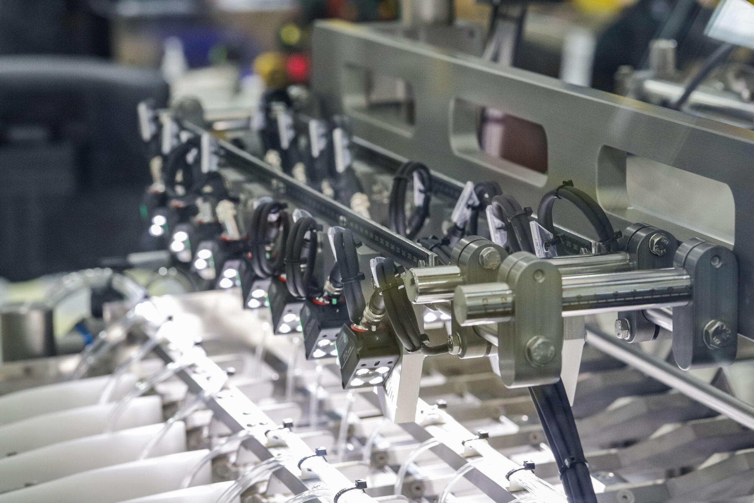 An application scenario or product detail of car feeder - Image 16