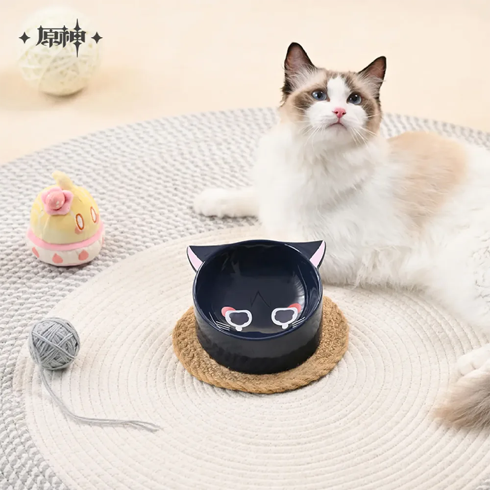 An application scenario or product detail of cat food bowl that opens with collar - Image 15