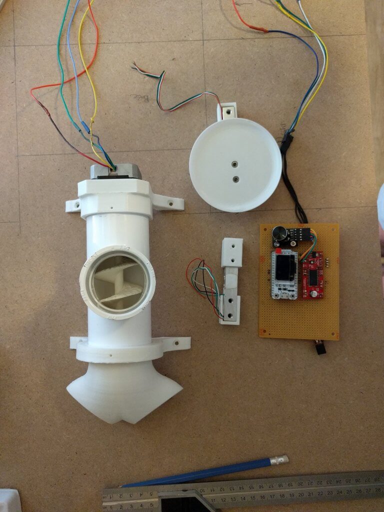 An application scenario or product detail of cat in feeder - Image 19