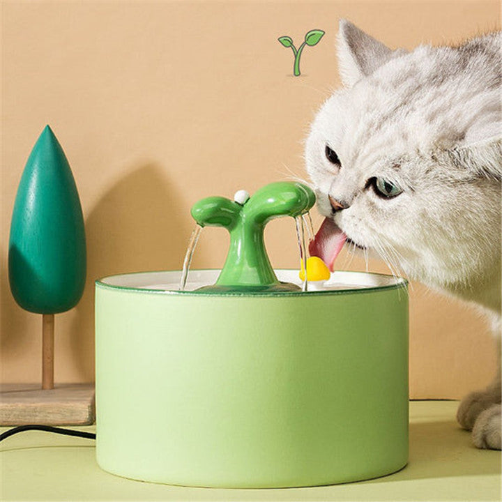 An application scenario or product detail of cat water fountain that doesn't get slimy - Image 6