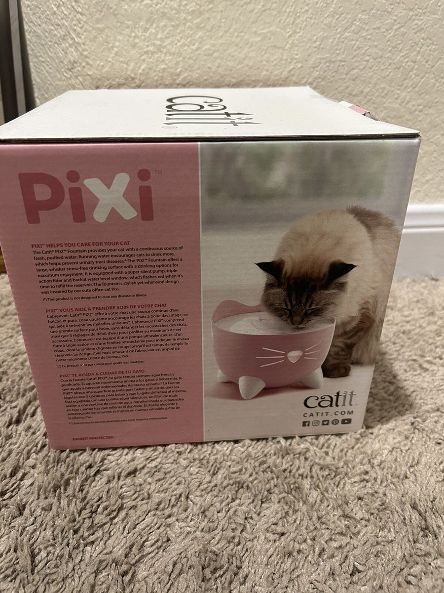 An application scenario or product detail of catit drinking fountain - Image 16