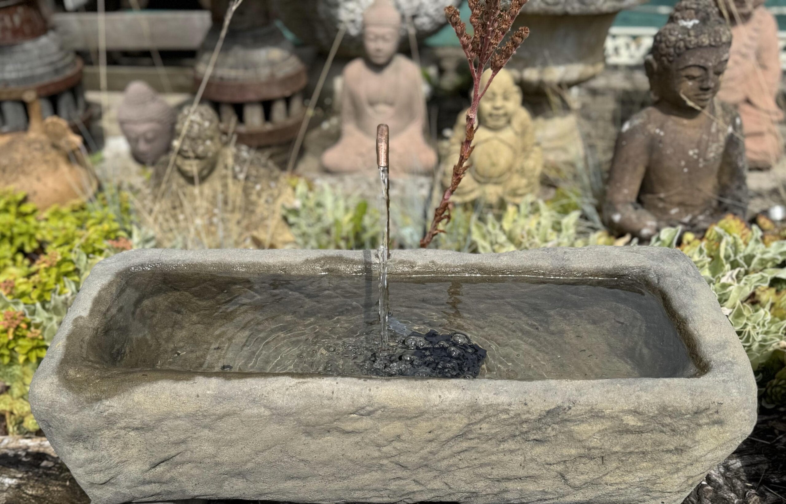 An application scenario or product detail of fountain water trough - Image 7