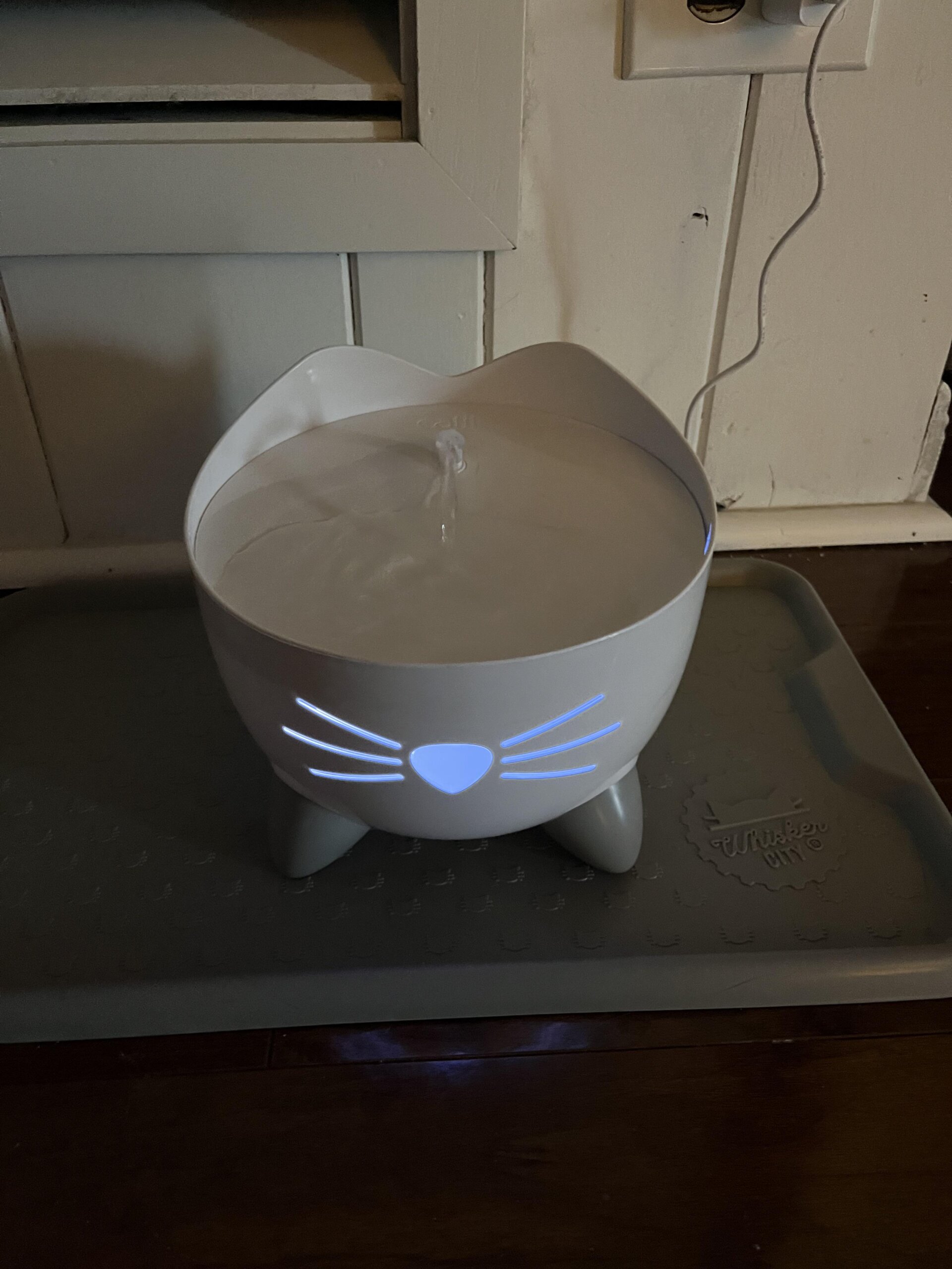An application scenario or product detail of moving water cat bowl - Image 19
