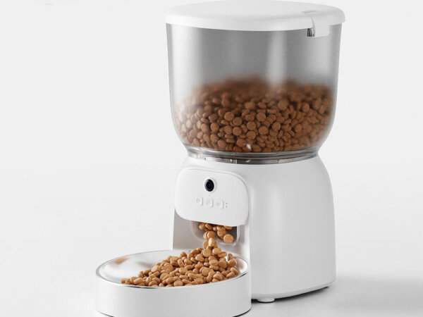 Pawbilt 4L Smart pet feeder with camera Image