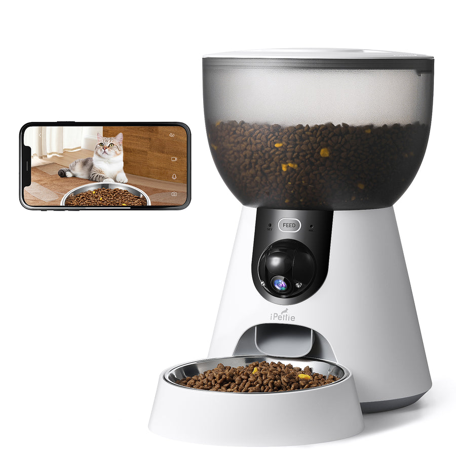 An application scenario or product detail of pet camera and feeder - Image 18