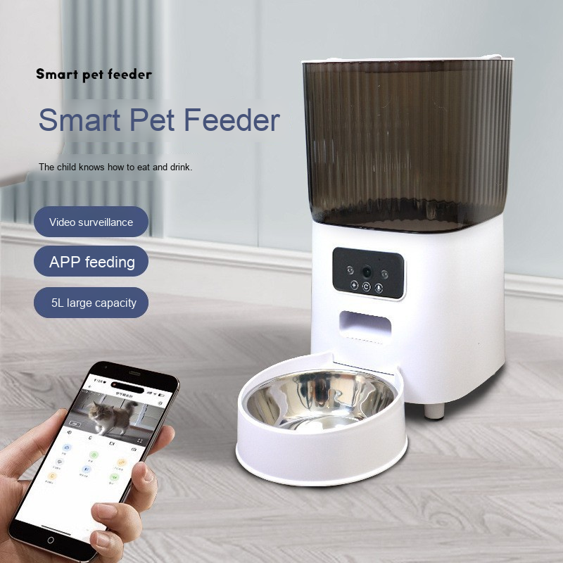 An application scenario or product detail of remote dog feeder - Image 15