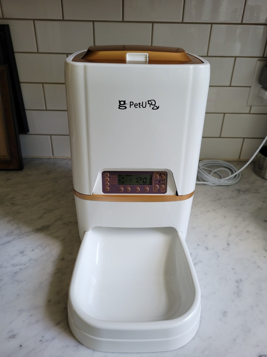 An application scenario or product detail of small automatic pet feeder - Image 7
