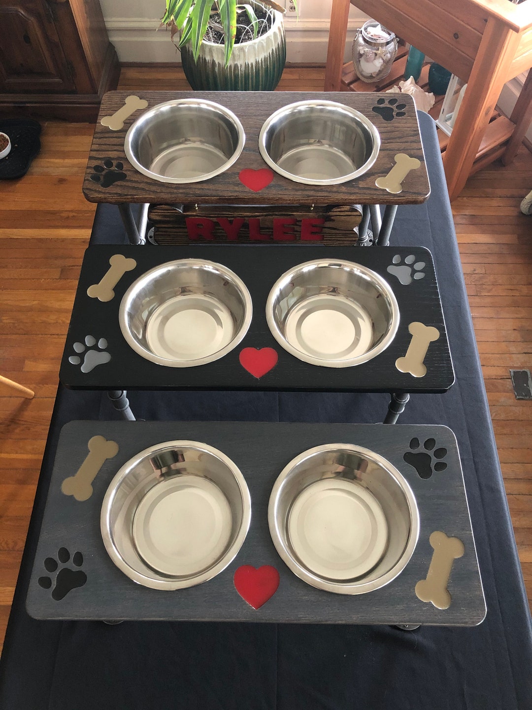 An application scenario or product detail of small dog feeder - Image 3