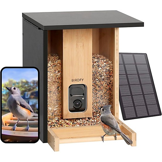 An application scenario or product detail of smart feeder with camera - Image 17