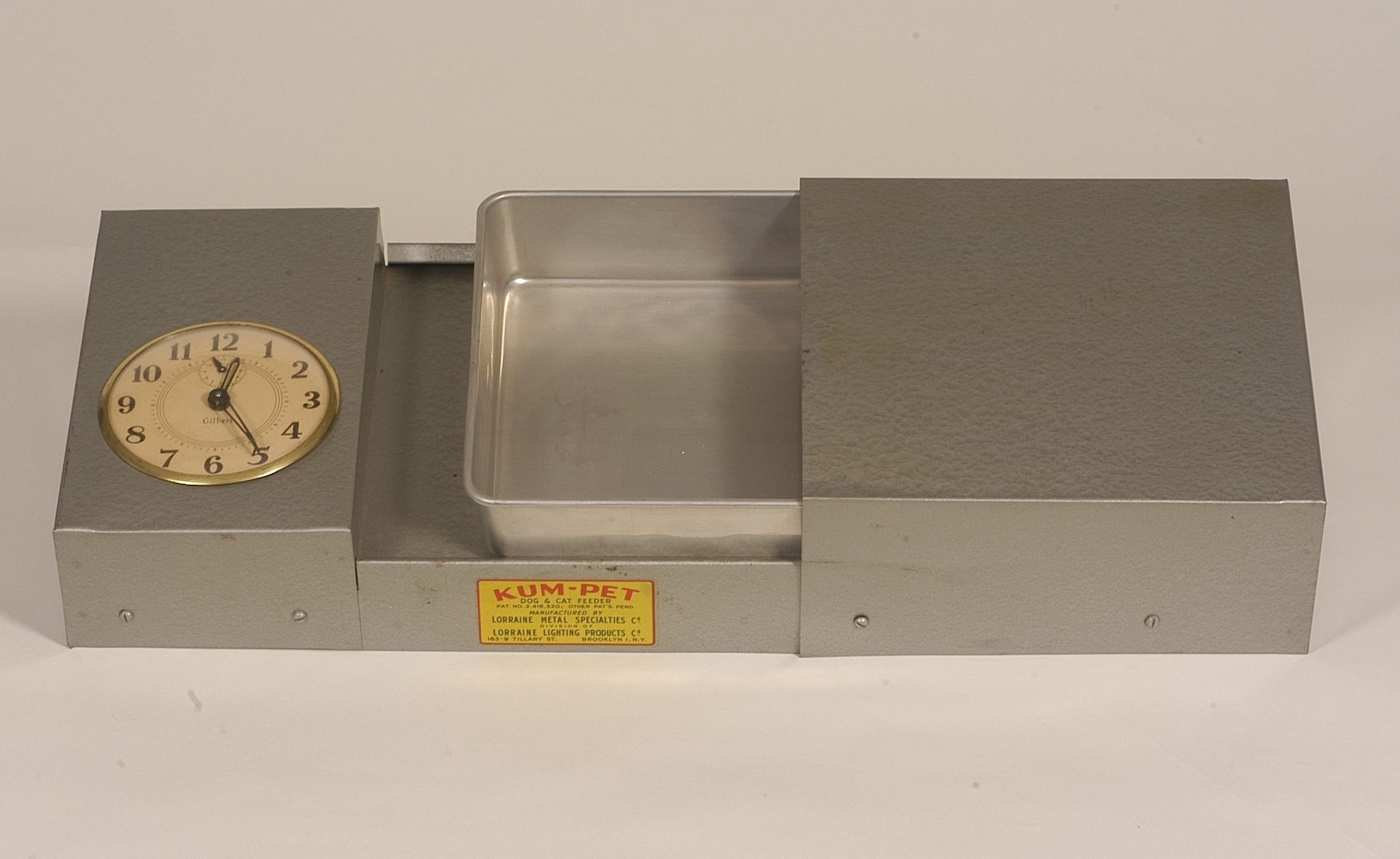 An application scenario or product detail of time released dog feeder - Image 21