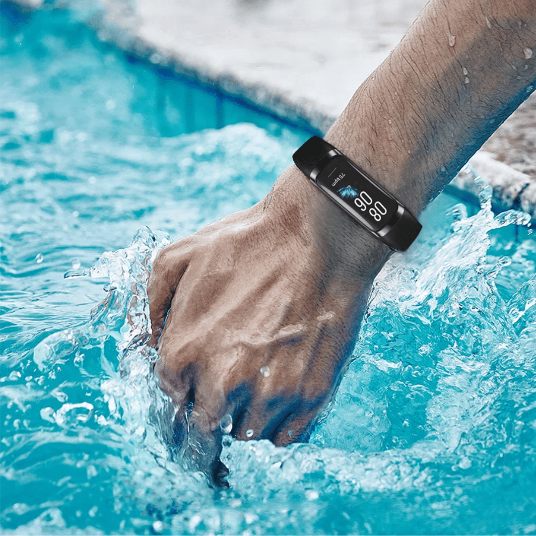 An application scenario or product detail of vital fit tracker - Image 13