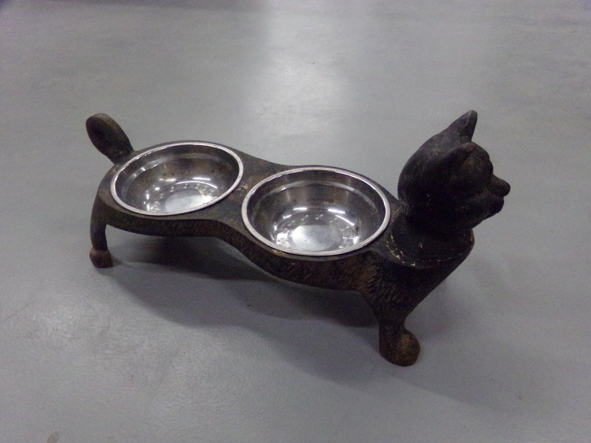 An application scenario or product detail of water bowls for cats - Image 21