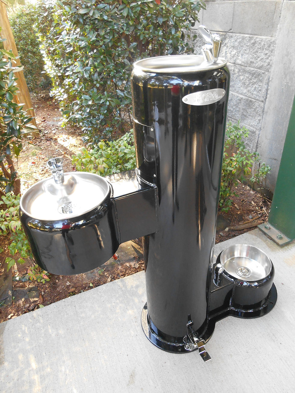 An application scenario or product detail of water dog fountain - Image 14
