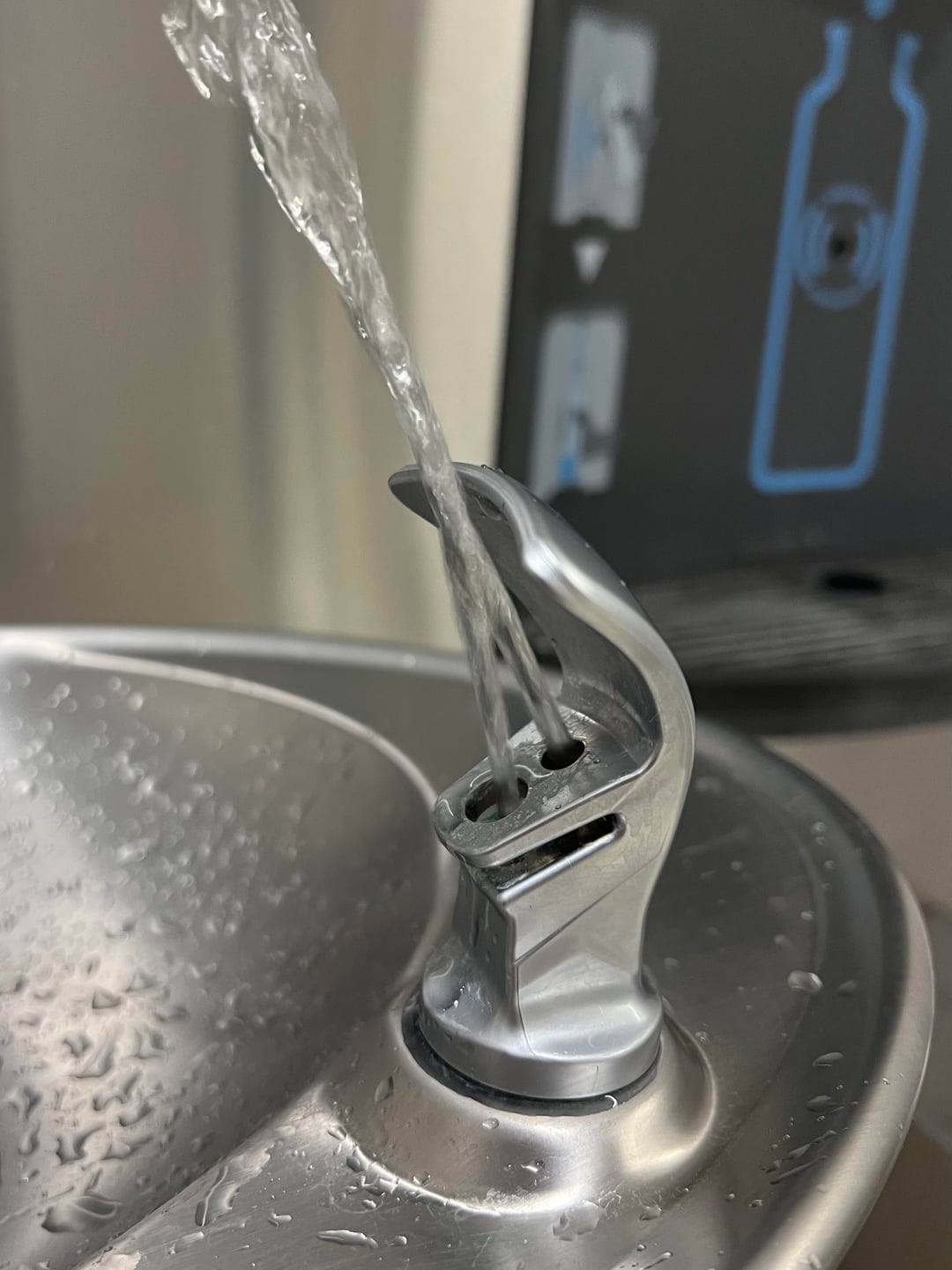 An application scenario or product detail of water fountain 2 streams - Image 1