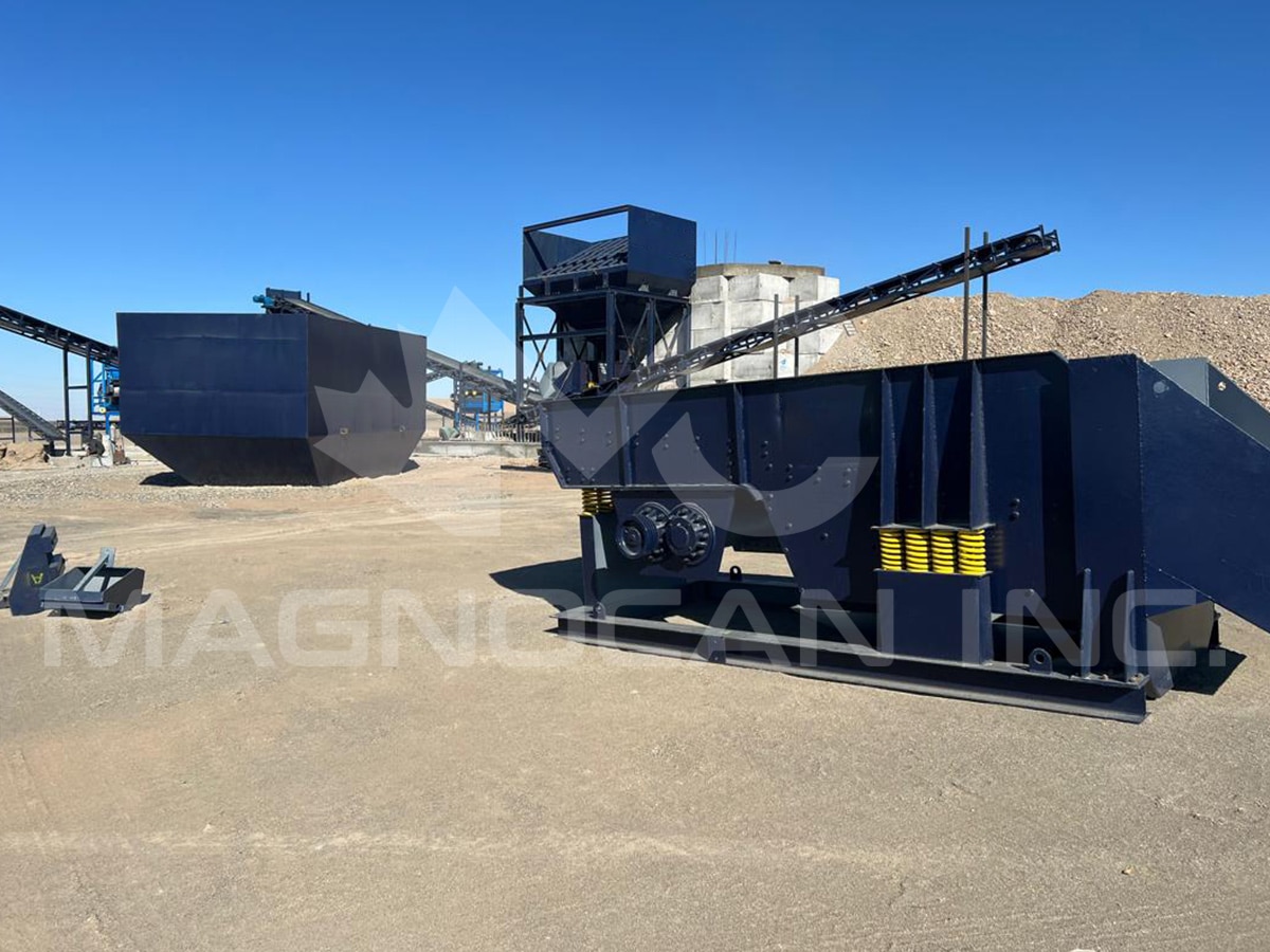 An application scenario or product detail of what feeder - Image 11