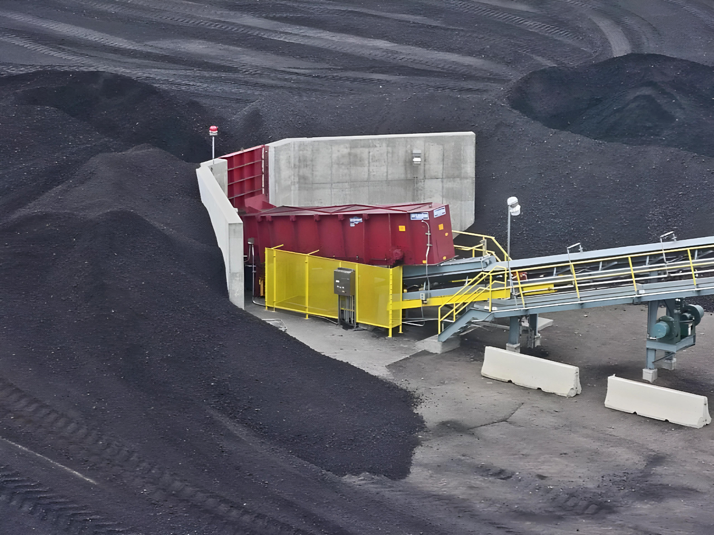 An application scenario or product detail of what feeder - Image 20