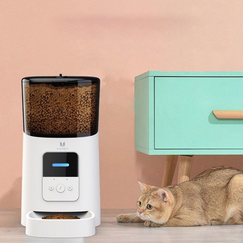 An application scenario or product detail of wifi cat food dispenser - Image 12